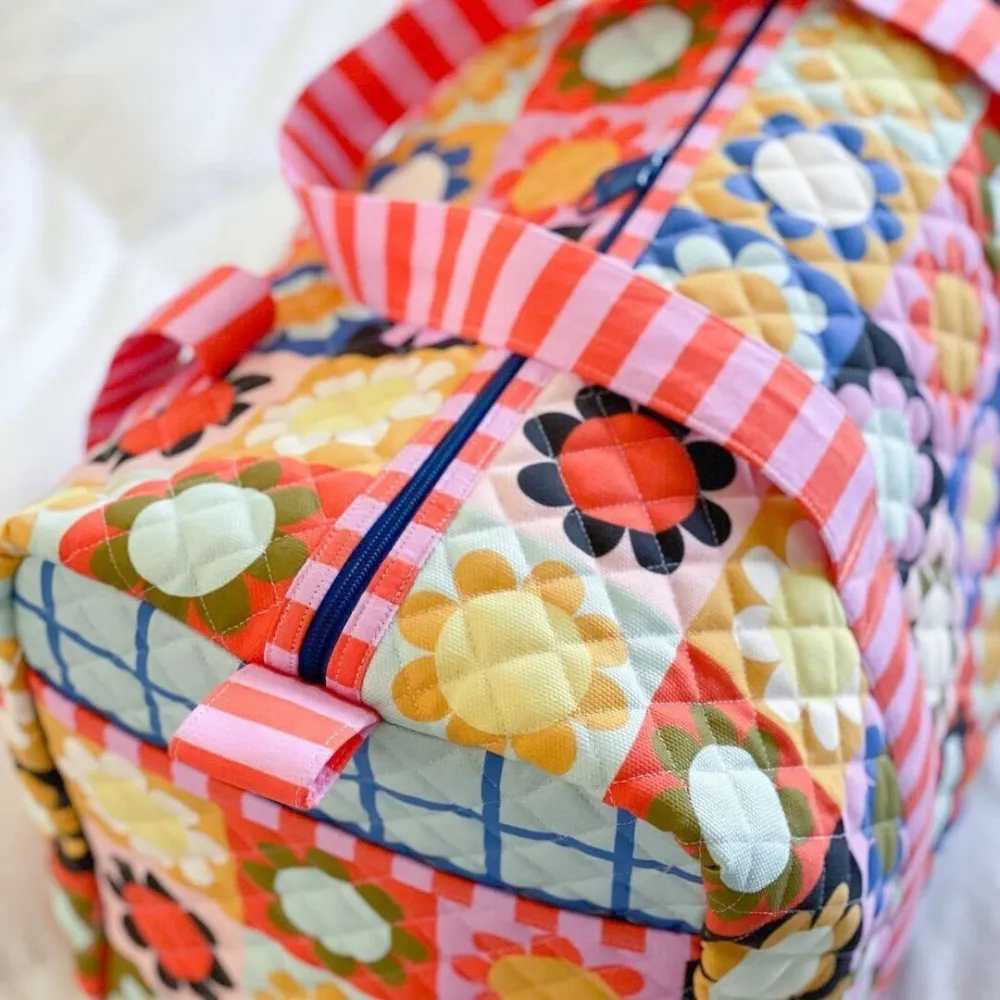 Quilted duffel bag